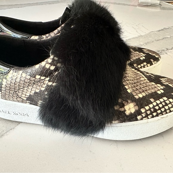 Michael Kors Fur Maven Embossed Leather slip-on sneakers Size 6 - Picture 5 of 8